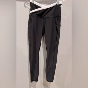 Move Theology Women’s Size S Cross Waist Leggings Black With White Waist Trim